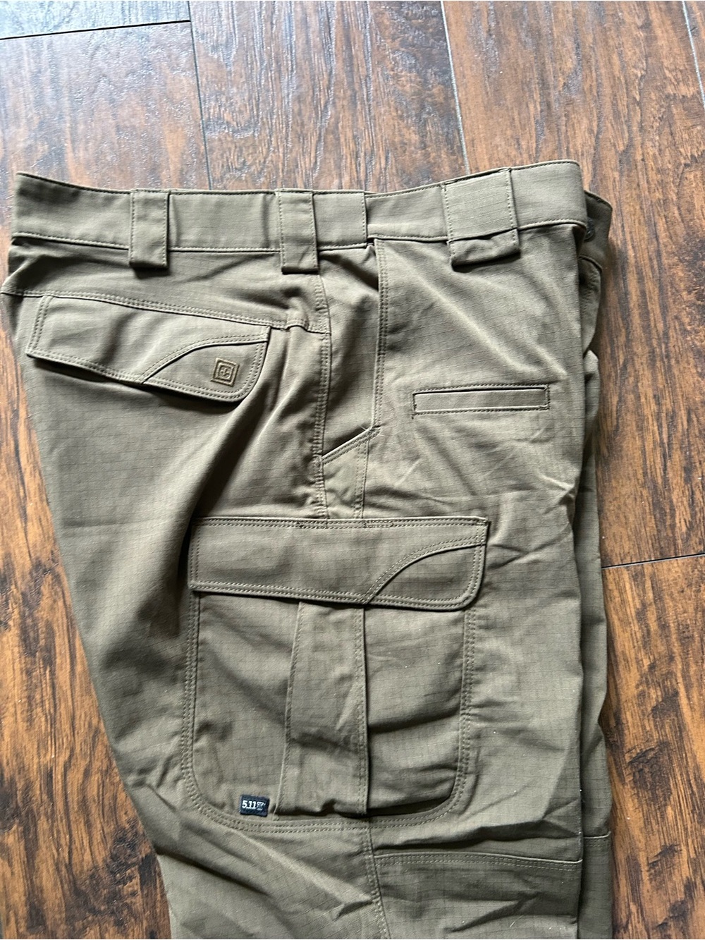 5.11 Tactical Cargo Pants in Olive - Picture 2 of 7